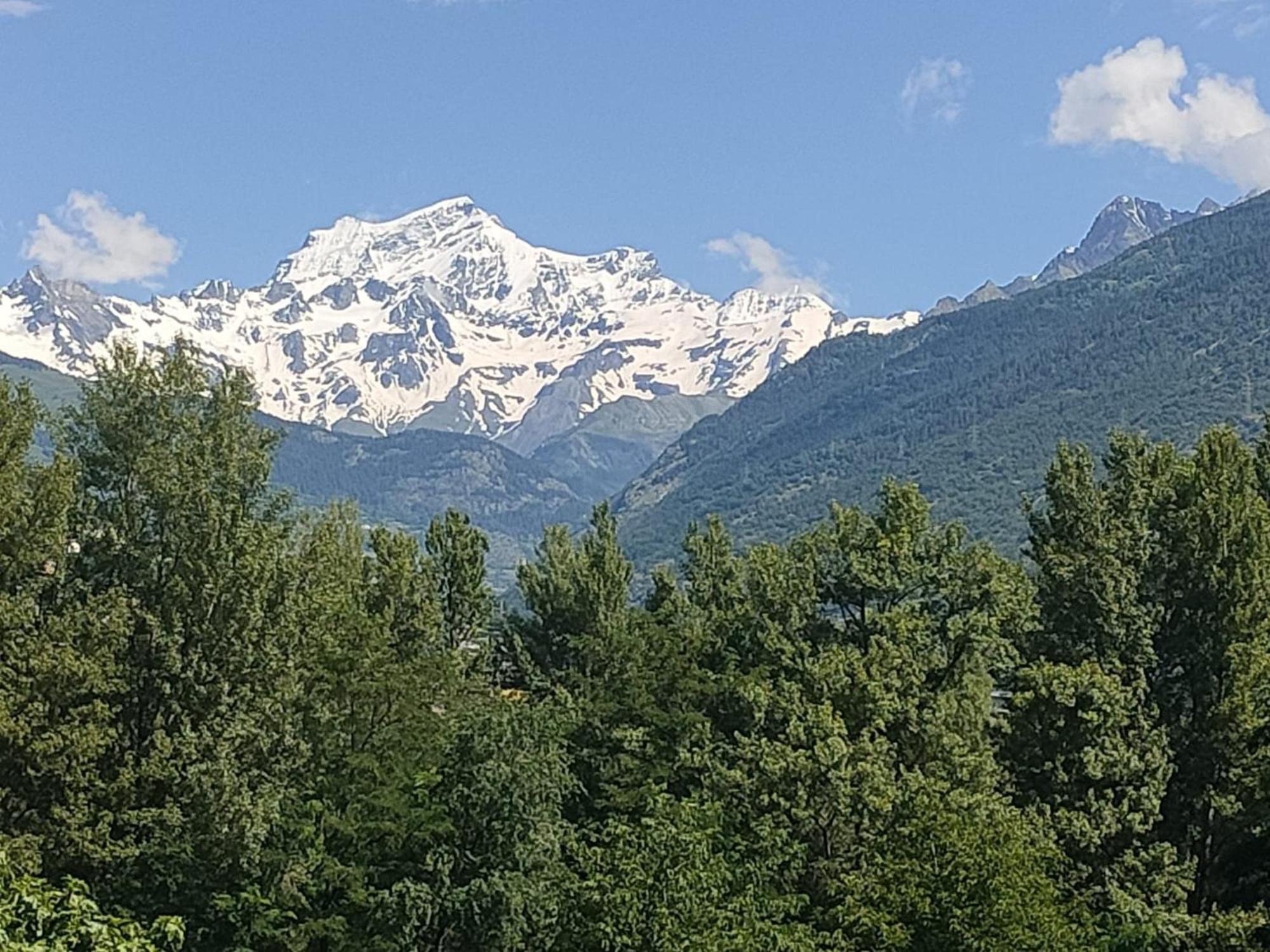 Ospitalita, Natura, Sport A Due Passi Da Aosta Luaran gambar